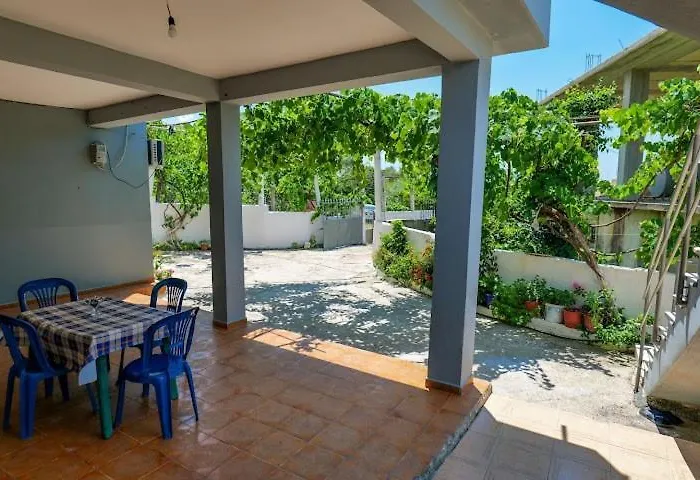 בית הארחה Kalemi Sunrise 3*