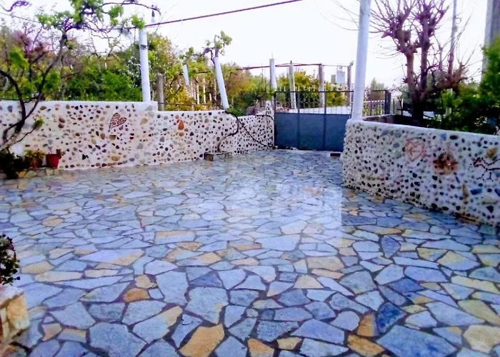 Kalemi Sunrise בית הארחה